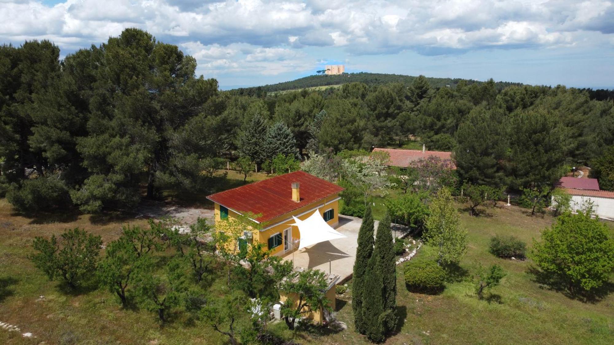 Casina Al Castello - Natura E Relax Кастель-дель-Монте Экстерьер фото